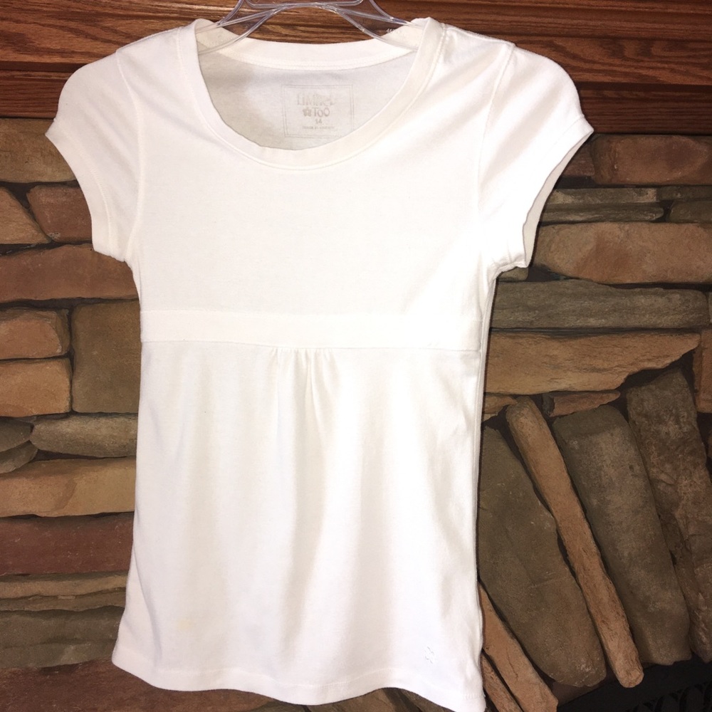 Limited Too white knit shirt